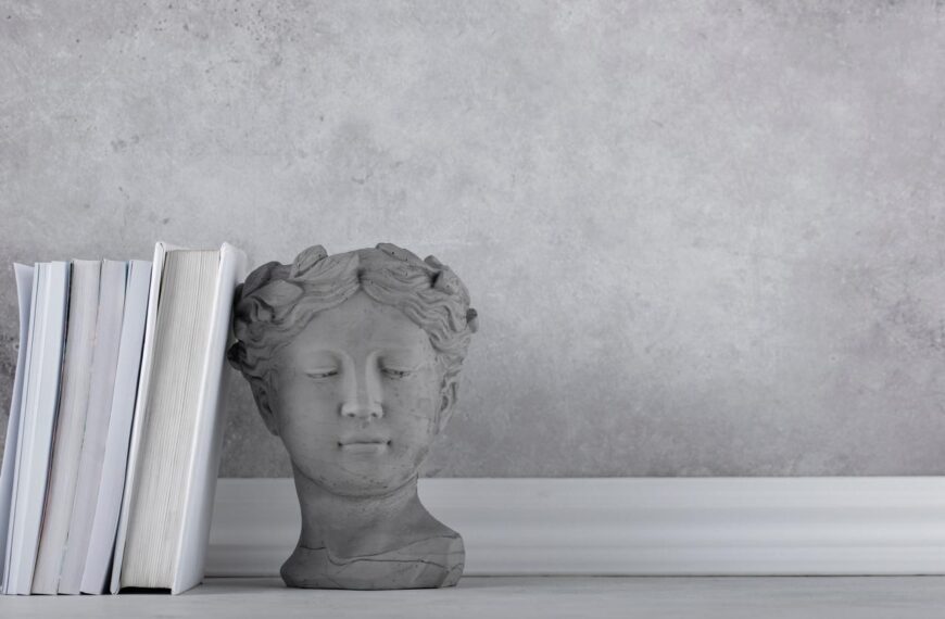 Alam Ide dan Kritik Otoritas Epistemologi